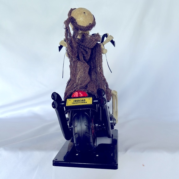 Used Dan-Dee INT'L 2006 Animated Skeleton Reaper Motorcyclist Stand Halloween - Picture 5 of 9